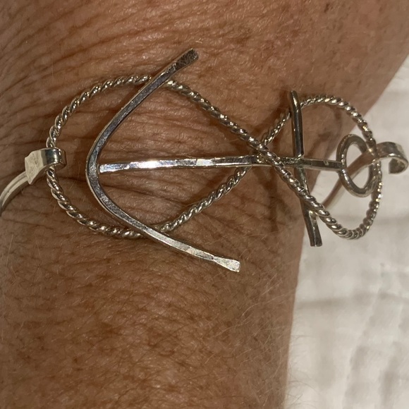 Sterling Silver Anchor Bracelet - Picture 5 of 7